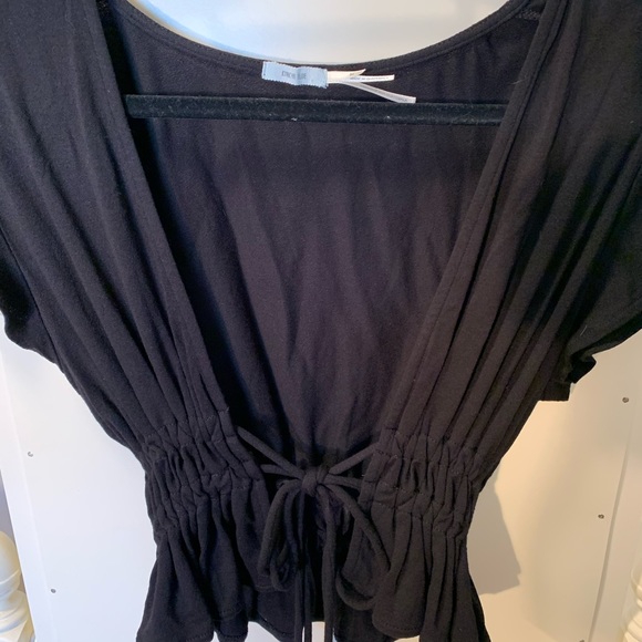 Urban Outfitters Black V-Neck Top - Picture 6 of 6